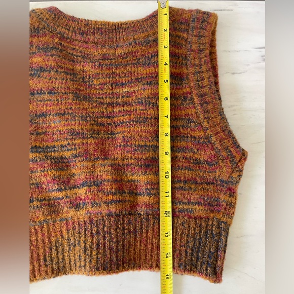 For Love and Lemons Helena Cropped Vest - Picture 9 of 12